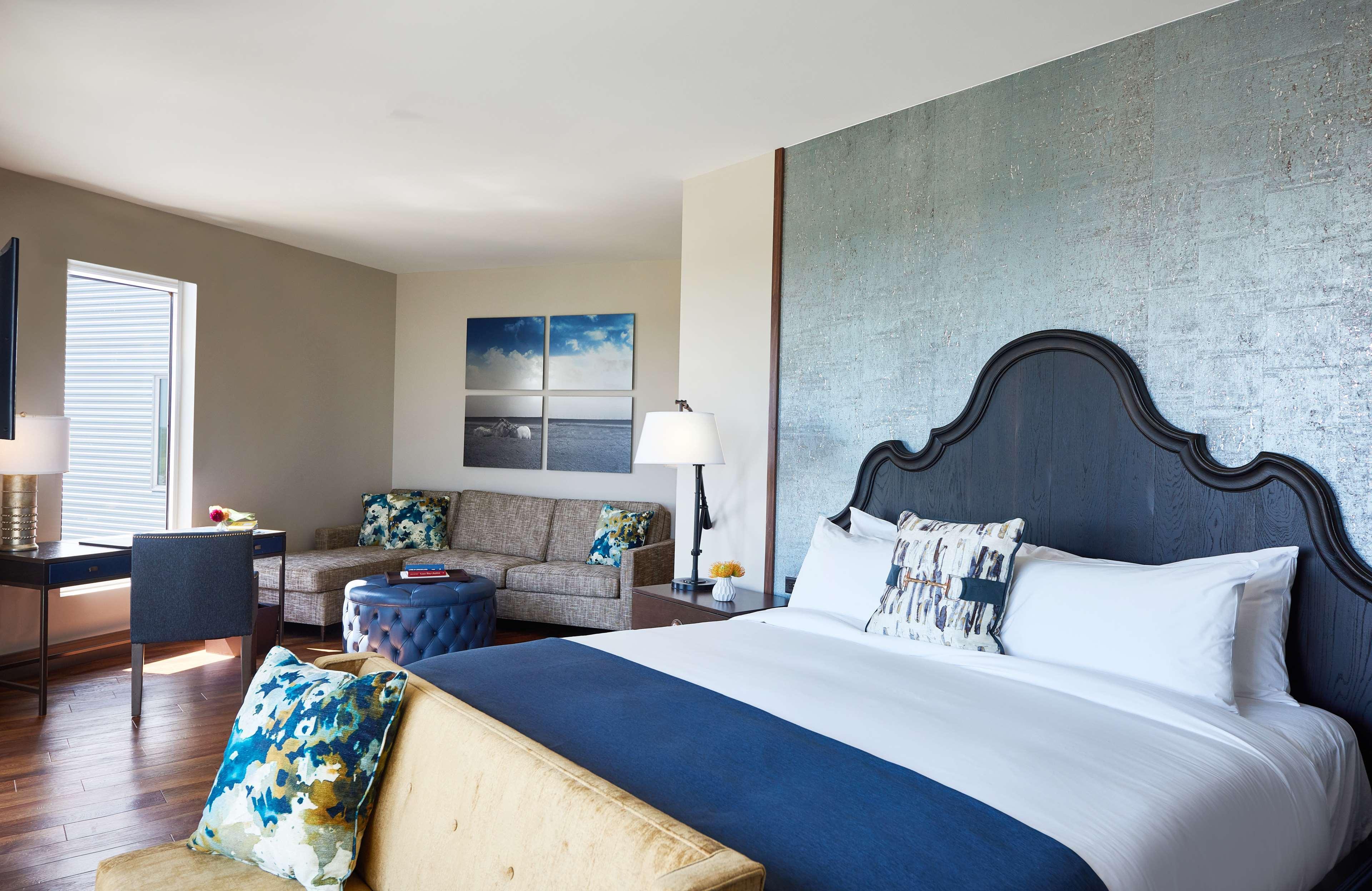 The Stella Hotel, Autograph Collection Bryan Exteriör bild