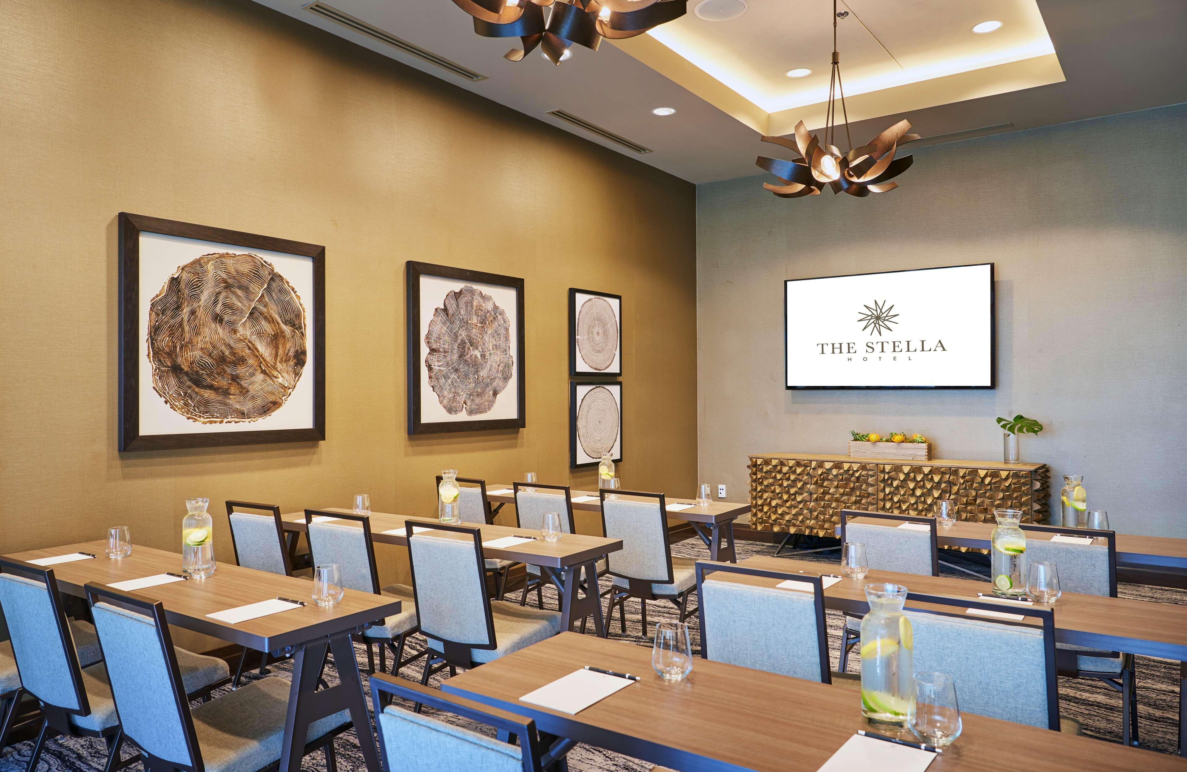 The Stella Hotel, Autograph Collection Bryan Exteriör bild