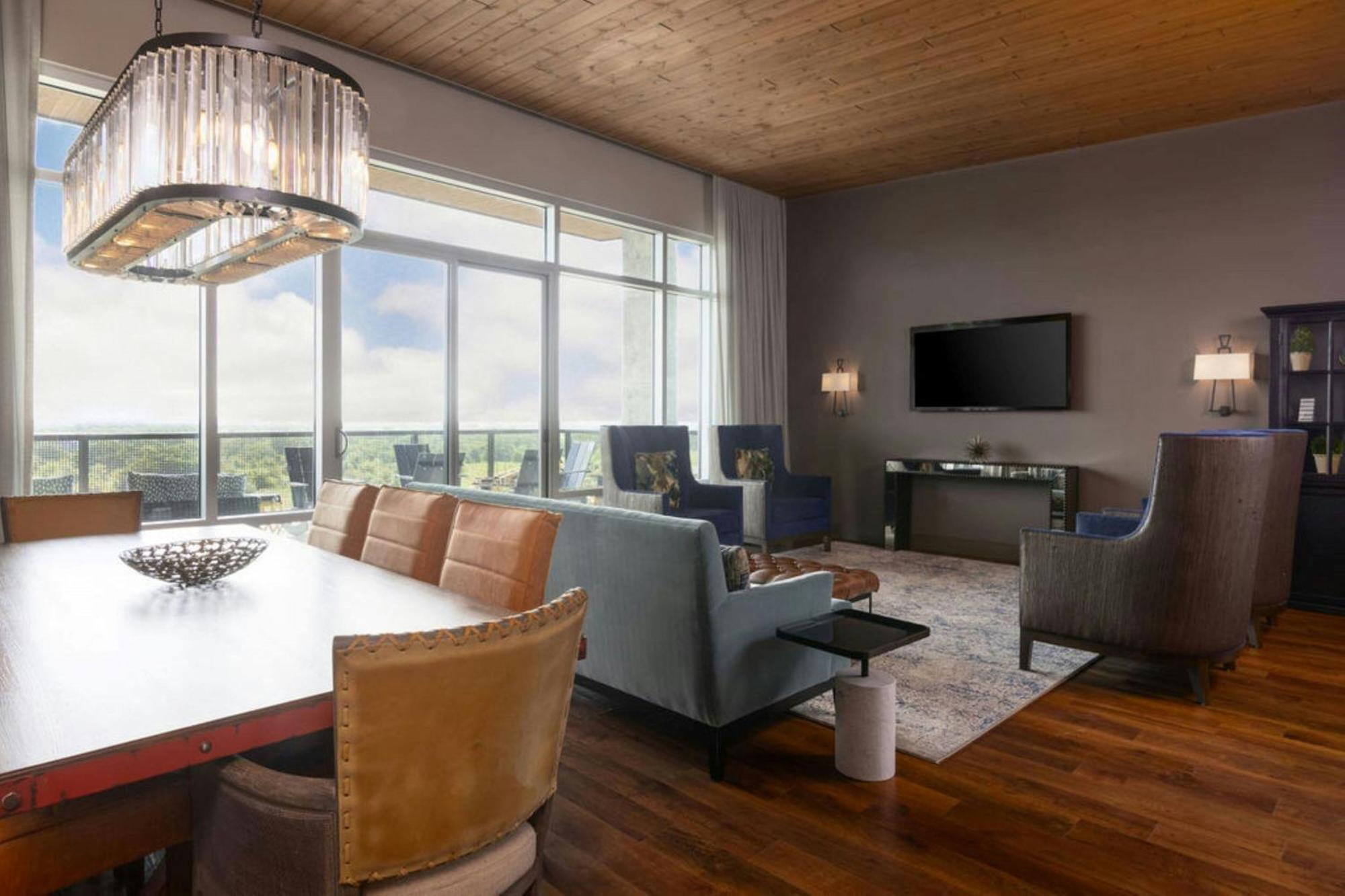 The Stella Hotel, Autograph Collection Bryan Exteriör bild