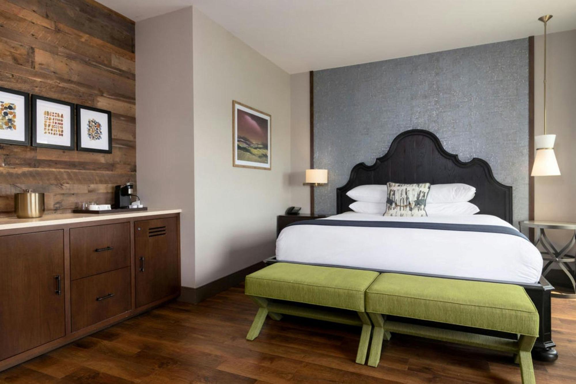 The Stella Hotel, Autograph Collection Bryan Exteriör bild